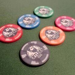 Mallette De 500 Jetons De Cash Game "GENTLEMAN" - 1 Seul Exemplaire - Ne Sera Pas Rééditée - 5/10/25/100/200/500 -Cartes Production mallette de 500 jetons de cash game gentleman 1 seul exemplaire ne sera pas reeditee 51025100200500 2